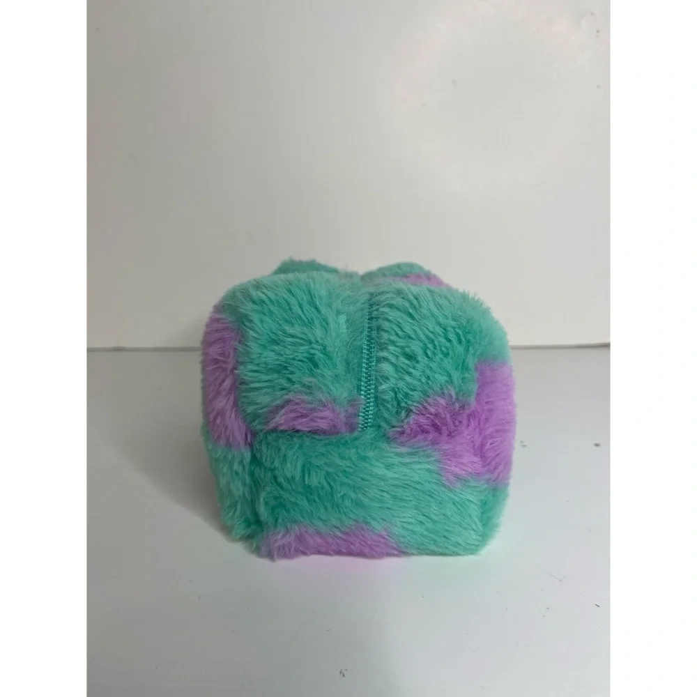 Makeup Revolution preowned great